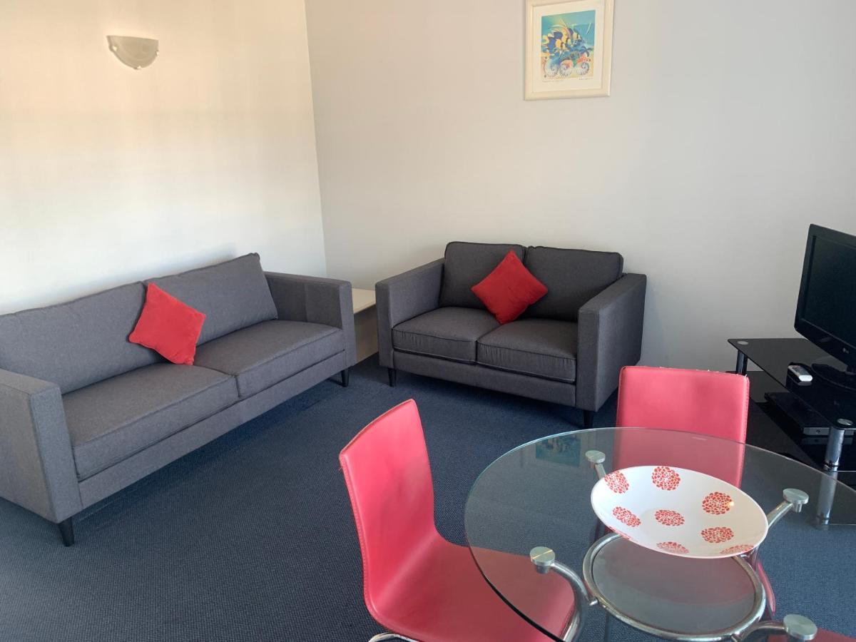 Aquarius Apartments Молимук Екстериор снимка